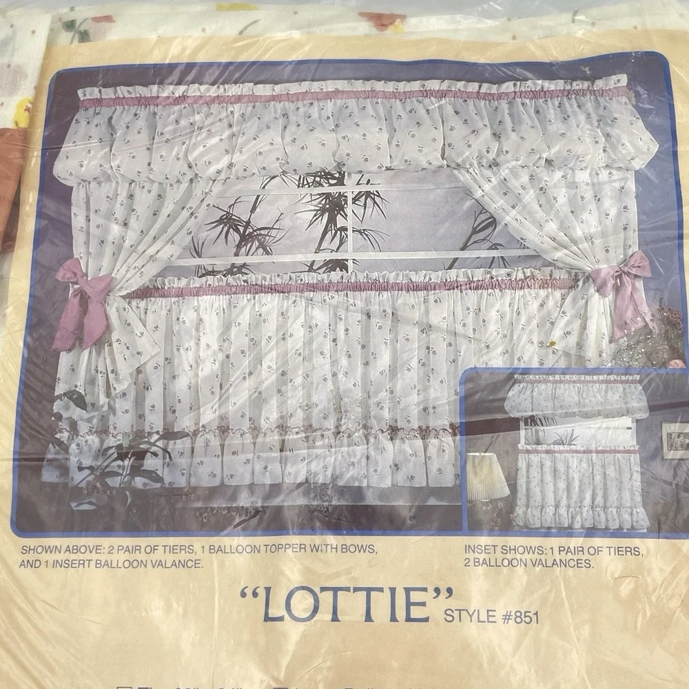 Vintage‎ Window Magic Lottie Floral Balloon Topper W Bows Curtains NIP USA